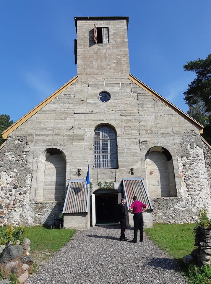 Öppna bilden i större format Töstamaa kyrka, ute