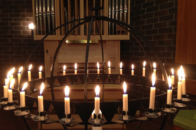 Missionssyföreningens julgröt och försäljning Missionssyföreningens julgröt och försäljning